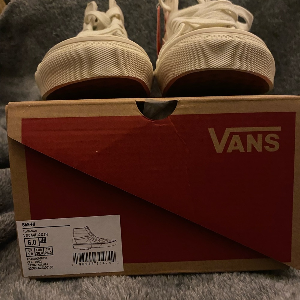 Juniors Sk8-Hi checkered vans off white